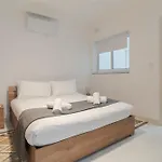 Lovely, Fully Equipped 2br 5 Min From By360 Estates アパート