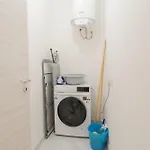 アパート Lovely, Fully Equipped 2br 5 Min From By360 Estates セント・ポールズ・ベイ