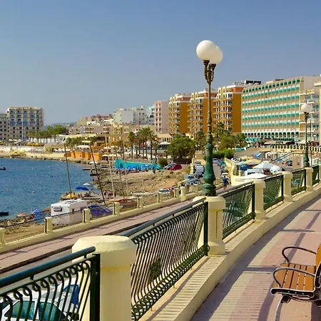 Lovely, Fully Equipped 2br 5 Min From By360 Estates 세인트폴스베이