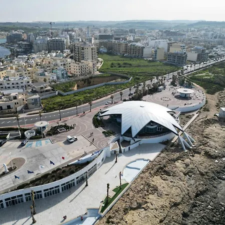 Lovely, Fully Equipped 2br 5 Min From By360 Estates 아파트 *