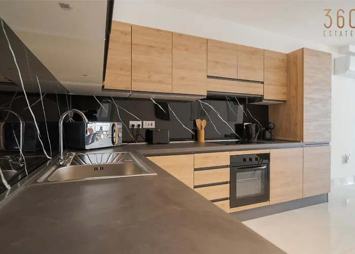 Lovely, Fully Equipped 2br 5 Min From By360 Estates Apartamento *