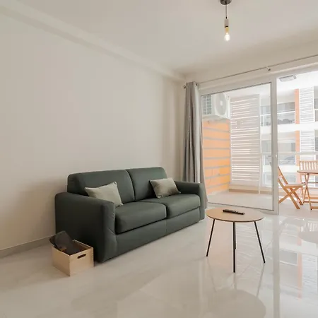 Appartement Lovely, Fully Equipped 2br 5 Min From By360 Estates *