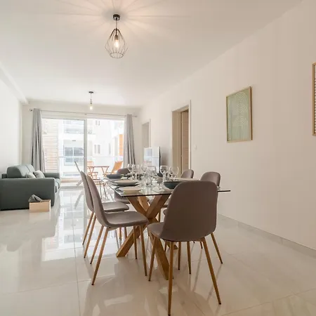 Lovely, Fully Equipped 2br 5 Min From By360 Estates * San Pawl il-Baħar