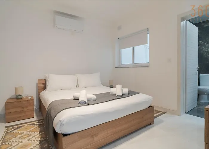 Lovely, Fully Equipped 2br 5 Min From By360 Estates Appartement