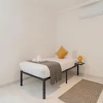 Apartman Lovely, Fully Equipped 2br 5 Min From By360 Estates